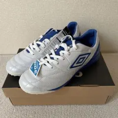 新品未使用　Umbro サッカーシューズ Sホワイト/ブルー24.0cm
