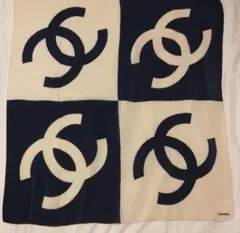 希少 ヴィンテージ CHANEL 85㎝ ココマーク シルクスカーフ 白 - メルカリ