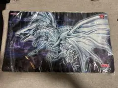 遊戯王】白き龍の威光 プレイマット 未開封 - メルカリ