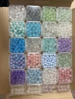 ①ガラスビーズ　10ミリ　8ミリ　ケース付き　まとめ売り
