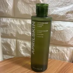 APRILSKIN エッセンス　トナー　よもぎのサムネイル
