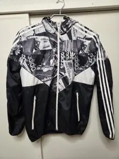 adidas アディダス　グラフィックプリント ナイロンジャケット