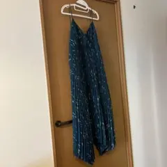 未使用タグ付き新品 UNIQLO プリーツキャミソールワンピース
