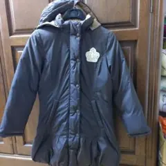 ポンポネット　リバーシブルダウンコート