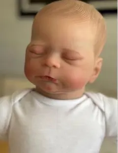リボーンドール 口をすぼめた赤ちゃん リボーンドール 口をすぼめた赤ちゃん - メルカリ