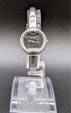 え*ん様 新品電池 美品 GUCCI バングルウォッチ 1400L - メルカリ