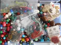 天然石パーツアソート　お徳で　うれしい楽しいまとめ売り