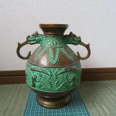 フランス蚤の市の赤と金のドラゴン花柄装飾缶/お菓子入れ - メルカリ