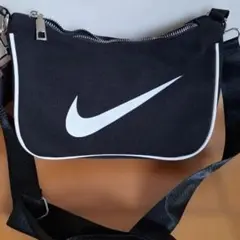 Nike ショルダーバッグ 黒ほぼ未使用