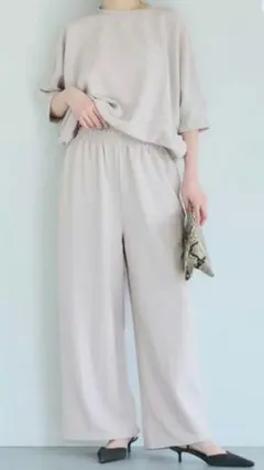 【新品タグ付き】coca エンボス加工ウエストシャーリングワイドパンツ ロング丈