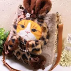 コヤンイサムチョン♡新作ぶさかわお洒落うさ着ぐるみニャンコのラウンドサコッシュ