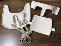 【美品】ストッケ トリップトラップ ベビーセット＆トレー＆ハーネスのサムネイル