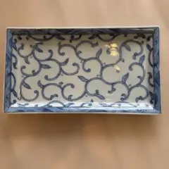 青唐草模様　長方形皿