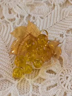 最終値下げ価格！新品　べっ甲　ぶどうのブローチ