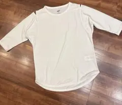 プーマ　PUMA ホワイト カットアウトスリーブ Tシャツ M スポーツウェア
