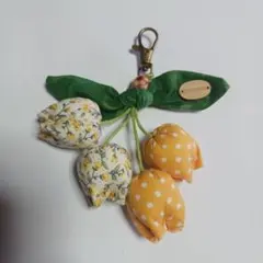 チューリップキーホルダーT6