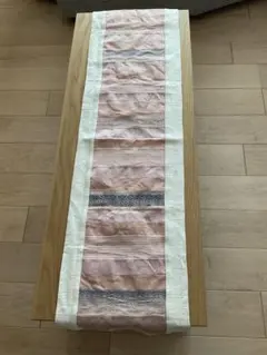 ソップモエアーツ　テーブルランナー