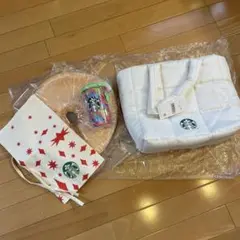 スターバックス　福袋　トートバッグ　ステンレスカップ　クッション　豆袋4点