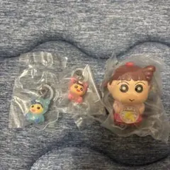 クレヨンしんちゃん　みんなでくまパジャマ　めじるしアクセサリー　かざま　ネネ