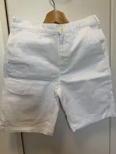 UNIQLOホワイト ショートパンツ バックポケット付き