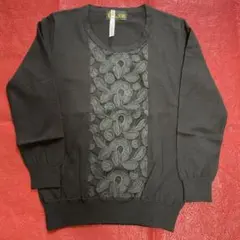 値下げ‼️東京ソワール黒刺繍入り薄手のセーター