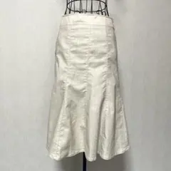 DECOY（デコイ）フレアスカート　ベージュ M 麻　￼膝下丈　リネンのサムネイル