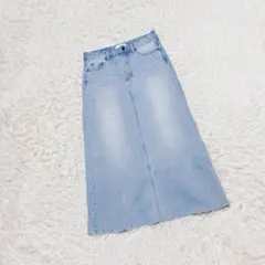 Item thumbnail for item dd66d36f-ca42-44a3-9edb-a6b8a62be89c