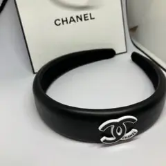 新品CHANEL ノベルティブラック ヘアバンド