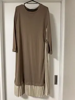Mサイズ ロングワンピース プリーツ付き