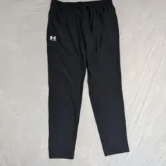 Under Armour 黒 ピステパンツ