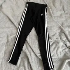 adidas ストライプ ブラックレギンス