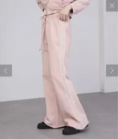 【RAY CASSIN】ピグメントレースフレアスウェットパンツ