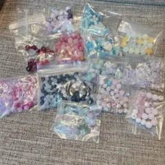 diyjojoビーズ まとめ売り　ガラスビーズ　メタルパーツ付き