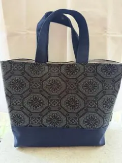 幾何学模様トートバッグ ネイビーグレー