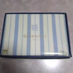 新品！GIVENCHYのモッサーシーツ