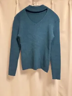 グリーン ニット