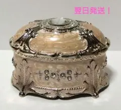 フェリス女学院高校 卒業記念品 オルゴール 小物入れ フェリス女学院大学卒業記念品、銀メッキ製オルゴール宝石箱 - メルカリ