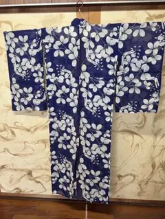 【竺仙】本染め 注染 浴衣 綿紬 菖蒲柄 紺色（小柄な方向け） 竺仙】本染め 注染 浴衣 綿紬 菖蒲柄 紺色（小柄な方向け） - メルカリ