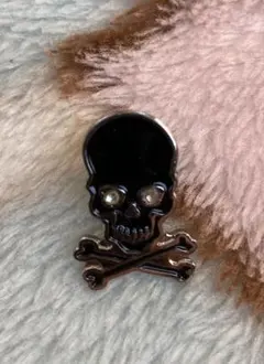 wtaps ピンバッチ ピンズ pins ダブルタップス クロスボーン - メルカリ