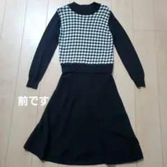 膝丈ニットワンピース