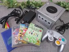 8AA3380 任天堂ゲームキューブ ＋コントローラー＋ソフト4本