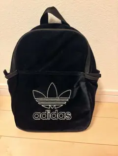 ☆adidas ベルベット　ミニリュック 黒 訳あり☆