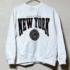 ザラ ニューヨークロゴ 厚手スウェット 白 ゆったりカジュアル 可愛い トップス