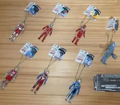 ウルトラソフビシリーズ　ミニチュアスイングマスコット【7体セット】