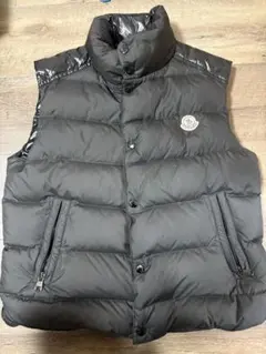 MONCLER ダウンベスト ブラックのサムネイル