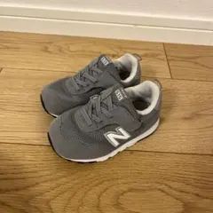 【美品】New Balance 515 14cm グレー　スニーカー　キッズのサムネイル
