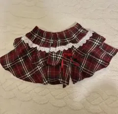 赤と黒のチェック柄フレアスカート