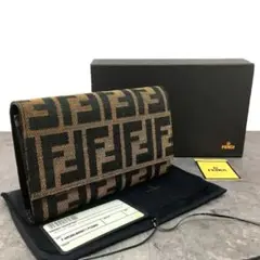 極美品 FENDI 三つ折り財布 8M0011 ズッカ FF柄 ブラウン 573のサムネイル