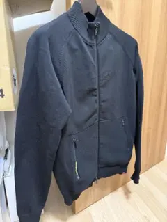 New Balance ブラック ニット