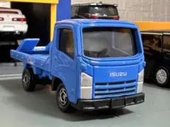 トミカ　いすゞ　エルフ　積載車のサムネイル